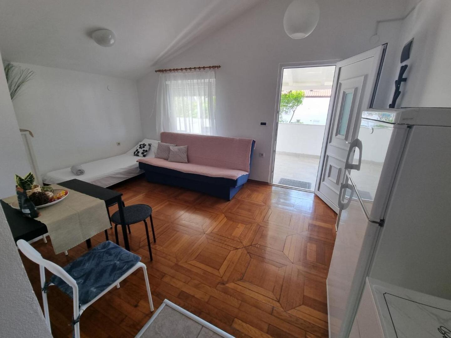 Apartments Rising Sun Vir Bagian luar foto
