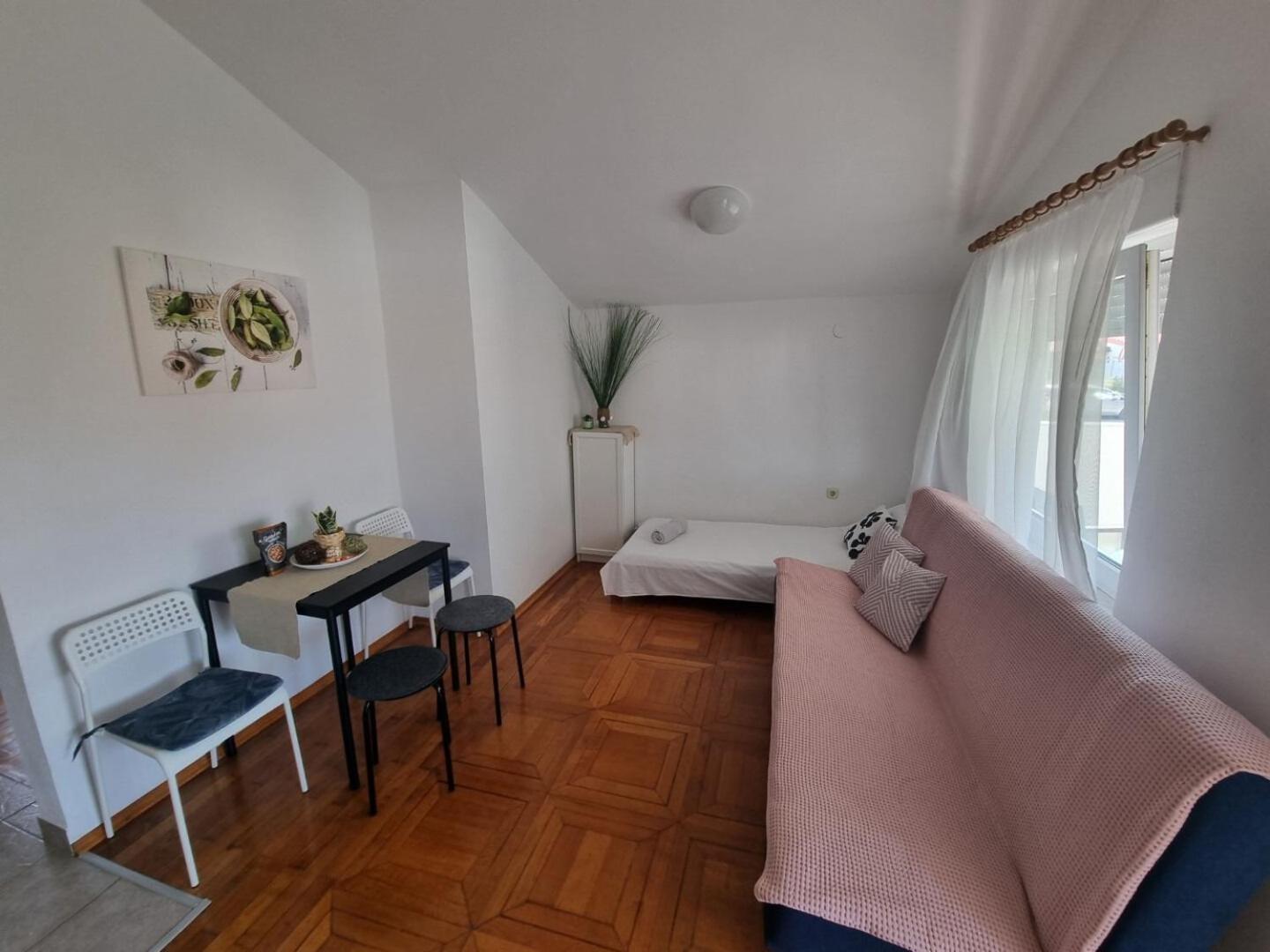 Apartments Rising Sun Vir Bagian luar foto